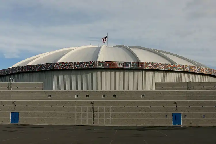 a picture of the sundome in Yakima